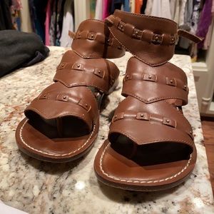 Bernardo gladiator sandals